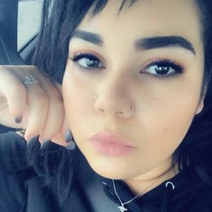 Meet your Posher, Valerie